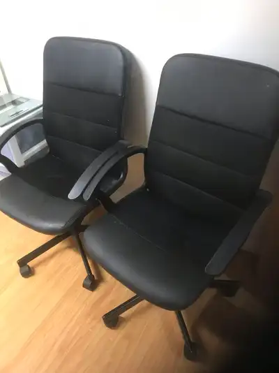 computer chairs (almost new) for sale, View more
