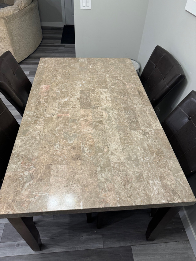 Beautiful *heavy* granite table  in Dining Tables & Sets in Edmonton - Image 2