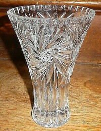 462 Cut Lead Crystal Star of David Glass Table Vase $20