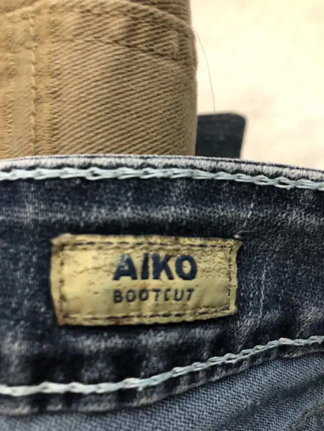 Women’s Silver Aiko Boot Cut Jeans. Size 29/31 in Women's - Bottoms in Edmonton - Image 7
