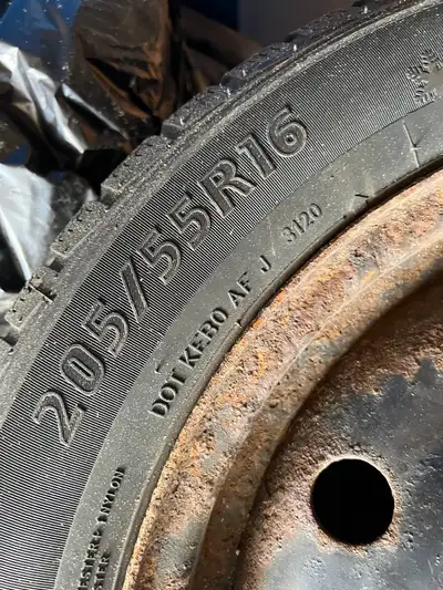 Set of tires(4). Used for one season. Came off a Hyundai Elantra. See pics for description and size....
