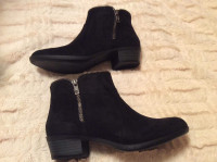 Woman Winter  boots size 6.5  37 Just Fab party shoes ankle