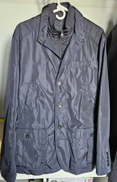 Size Ladies LARGE Wife purchased this for her mom a couple years ago but the sleeves are too long fo...