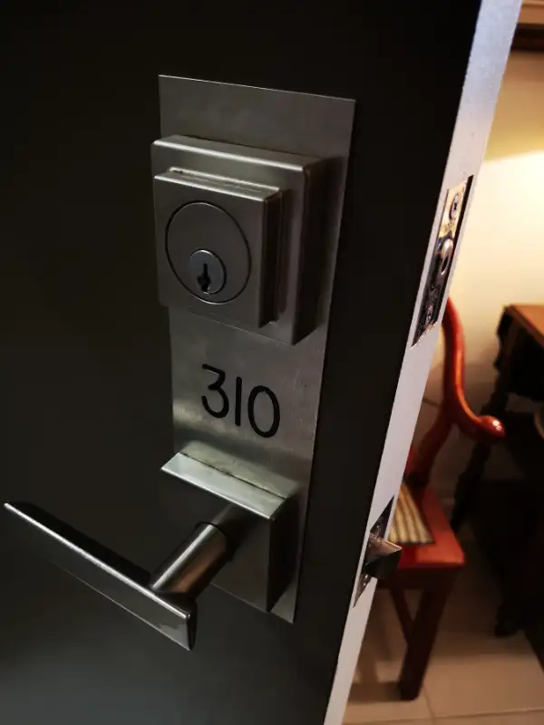 Locksmith Services - 289-919-4444 - Oakville & Burlington Area in Other in Oakville / Halton Region - Image 4