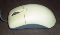 VINTAGE MICROSOFT 2 BUTTON WIRED Ergonomic USB MOUSE