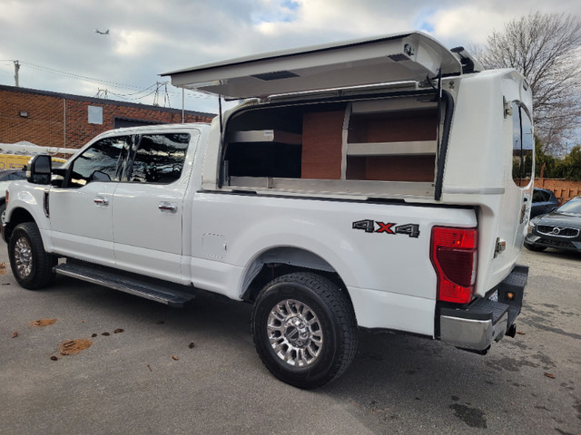 2022 F-250 Super Duty XLT Crew Cab truck/camion with SpaceKap dans Autos et camions  à Ville de Montréal - Image 2