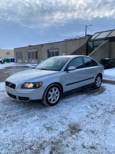 Sad to see my Volvo go, has been serviced regularly. Timing belt done 80,000km ago at dealership and...