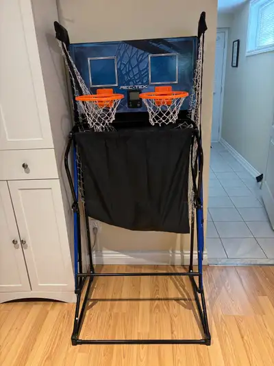 Rec-Tek Basketball Arcade Challenge Game w/ 4 Balls & El, View more