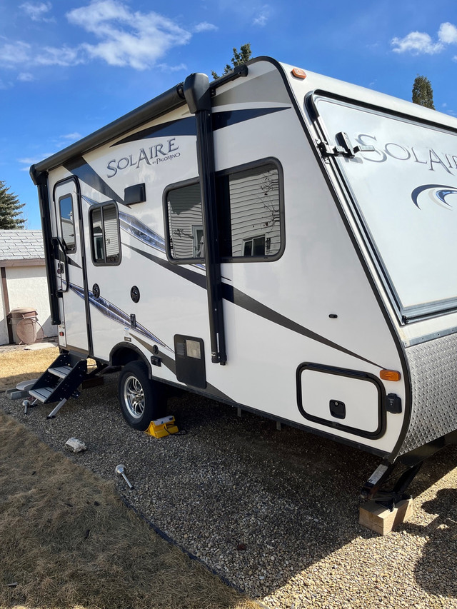 2020 PALOMINO SOLAIRE ULTRA LITE TRAVEL TRAILER FOR SALE in Travel Trailers & Campers in Edmonton