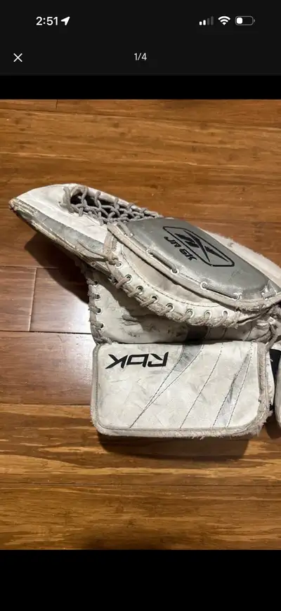 RBK JR 6K GOALIE CATCHER GLOVE , View more