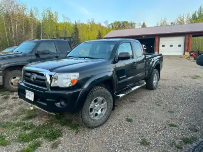 15,000 OBO 2.7 litre 5 speed 4x4 282,000km Truck located in Charlie Lake