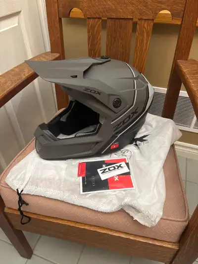 Brand new in box . It’s a large but it’s too small for me. Located near Maxville. But travel to Corn...