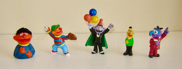 Vintage Wonderful 1970-1980s Sesame Street Muppet Figures in Arts & Collectibles in City of Toronto