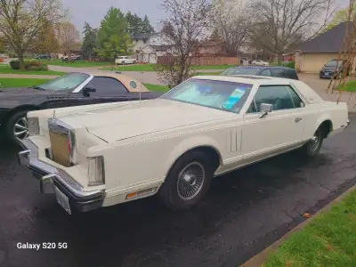 Selling this 1979 collector's series contintal 123,000 klm all original factory painted 3 pin stripp...