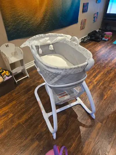 bassinet, View more