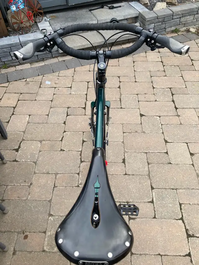 Marinoni touring bike in Road in Kingston - Image 6