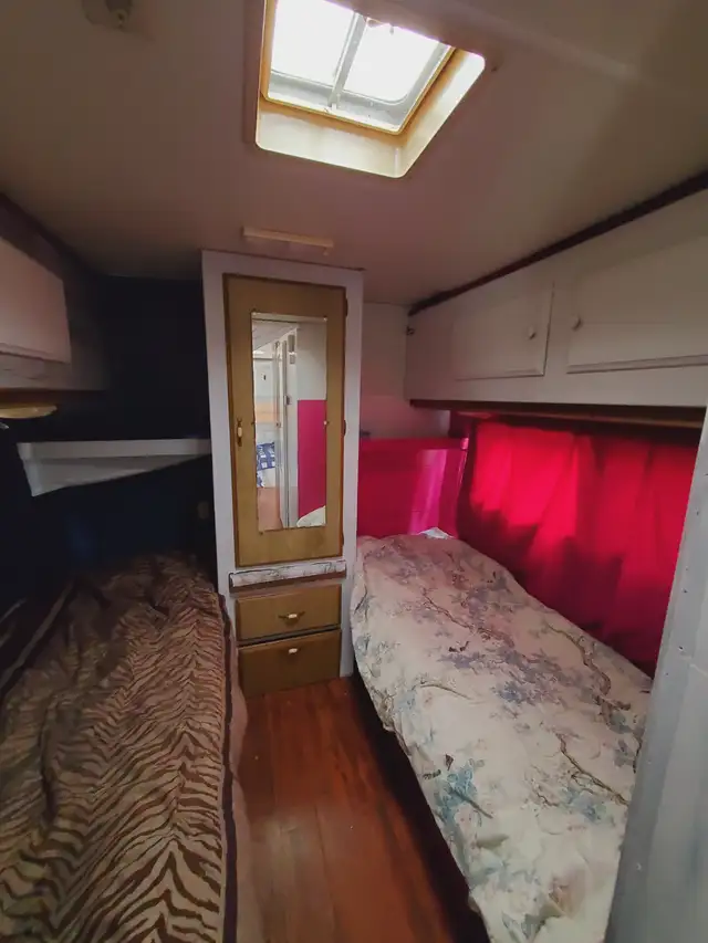 1989 LYNX RV/camper for sale AS IS. Non - Registrable in RVs & Motorhomes in Nelson - Image 8