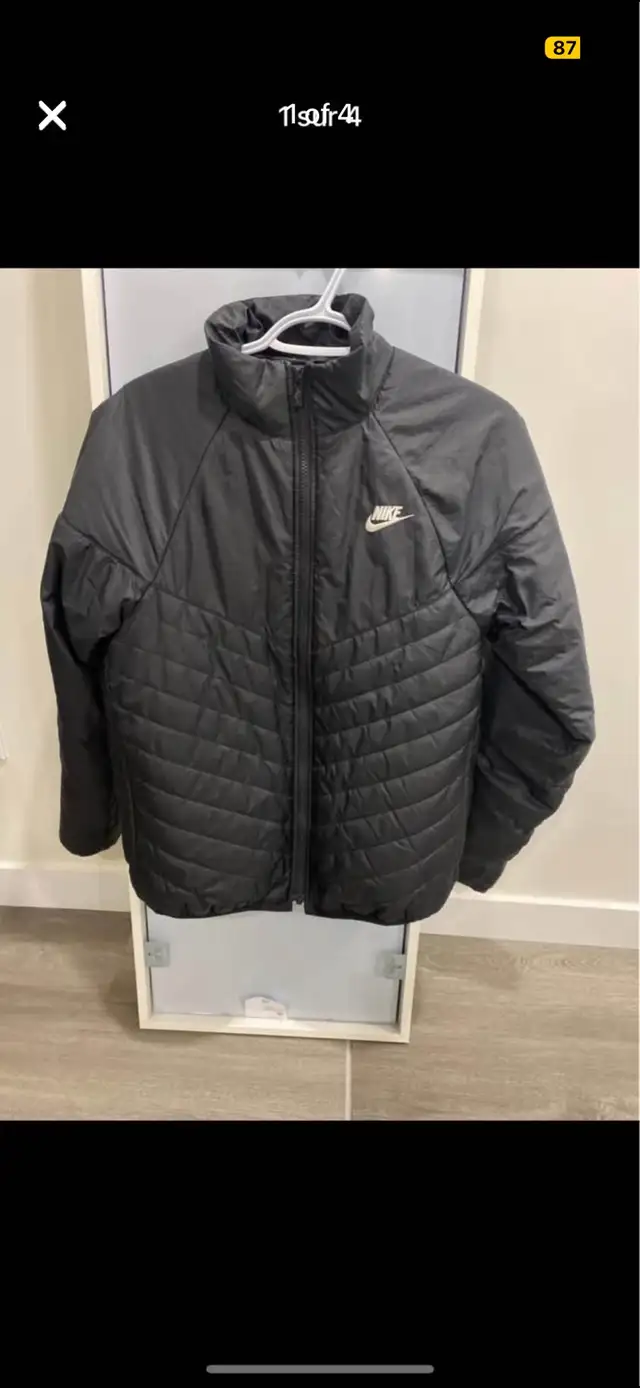 Nike puffer jacket  in Men's in City of Montréal - Image 2