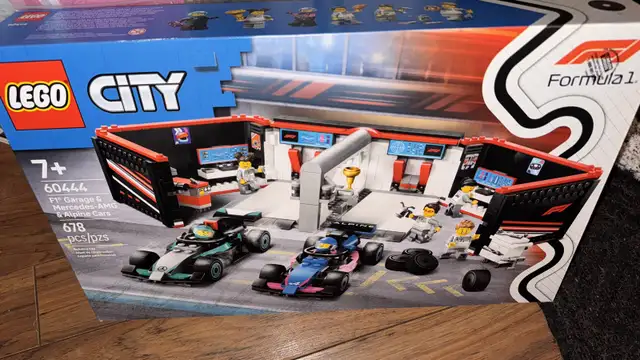 LEGO City F1 Garage & Mercedes-AMG & Alpine Cars Set (60444) in Toys & Games in Saskatoon - Image 2