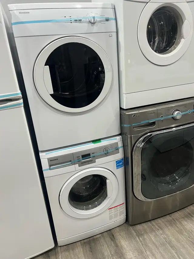 Bloomberg 24 w front load washer electric dryer  in Washers & Dryers in Mississauga / Peel Region - Image 2