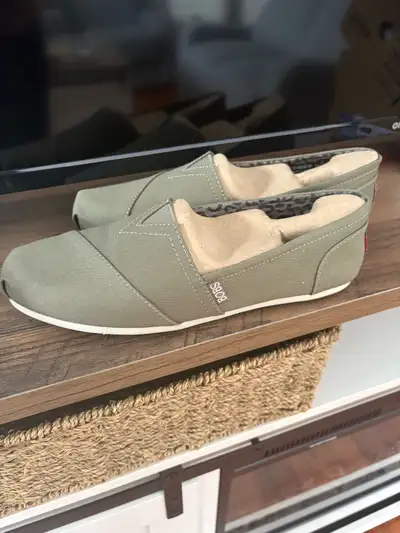 woman’s flats , View more