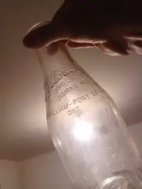 iso - vintage old milk bottles  ?