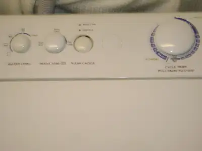 Lave-linge compact Danby On peu l'installer à la place d'un Lave-linge standard ou être utilisé a pa...