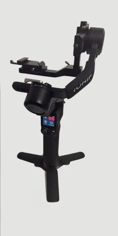 Selling my DJI RS3 Mini, it's in perfect condition, nothing wrong with it whatsoever. Reason I'm sel...