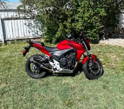 2014 CBR 500 sport bike, low km 5,851, twin turbo exhaust. In great condition. $6000 or best offer