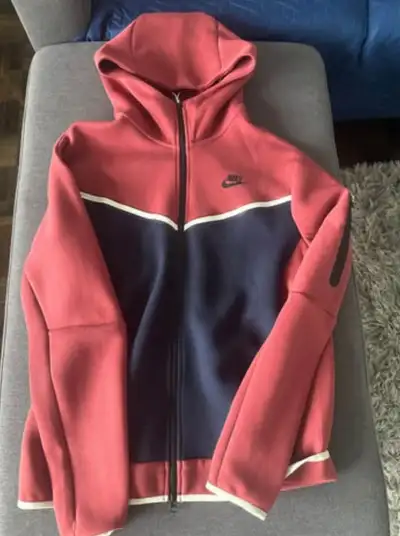 Nike tech fleece size medium, View more