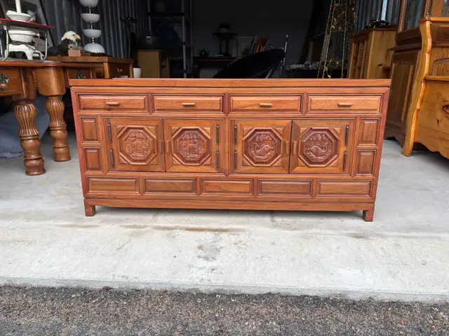 Small Oriental Stand in Dressers & Wardrobes in Peterborough - Image 2