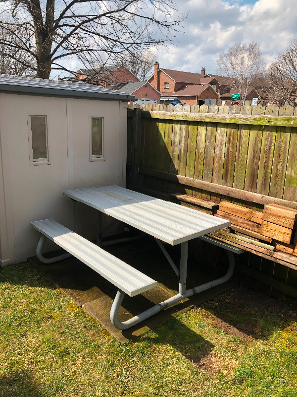 Aluminum Picnic Table in Patio & Garden Furniture in Cambridge - Image 4