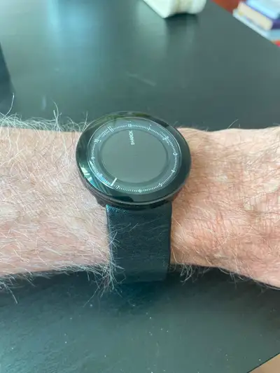 Fossil watch designed by Philippe Starck. Minimalist modern design. Quartz movement. In very good co...