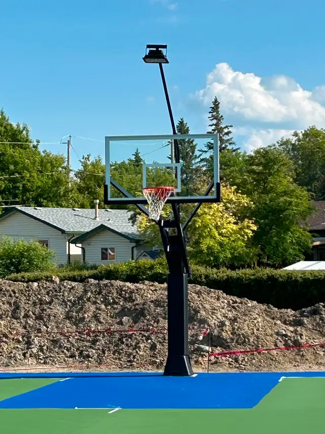 Basketball Hoops in Basketball in Regina - Image 3