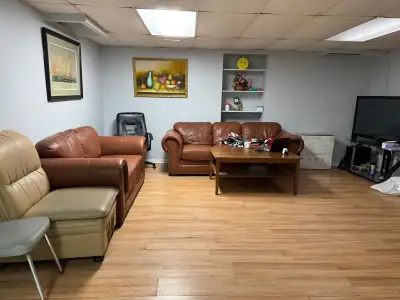 A clean and comfortable private room available in a shared basement apartment. Shared kitchen, washr...