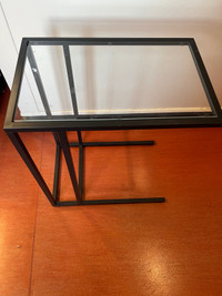 Side table or IPad/Labtop table