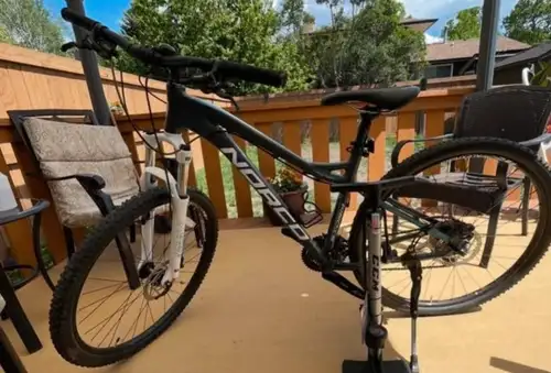 17-inch Norco mountain bike, in excellent condition. It’s only been ridden a handful of times. • Med...