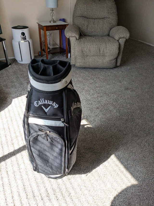 Ladies Callaway Solaire Golf Bag in Golf in Lethbridge - Image 4