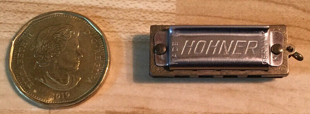 Harmonica HOHNER Little Lady No. 39 (1.5 pouce) dans Art et objets de collection  à Trois-Rivières - Image 4