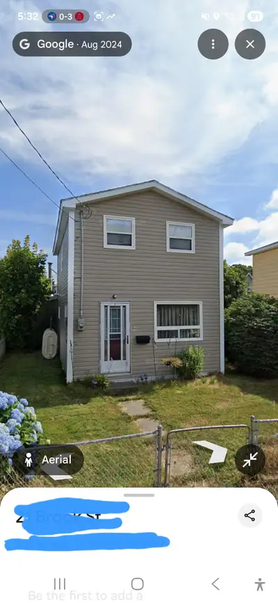 3 Bedrooms house located in Downtown North Sydney is for rent. This is a two storey house, the Livin...