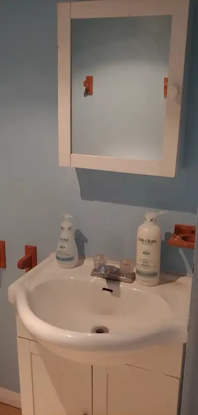 Basement Room for rent in Oshawa for a Full time Male worker
