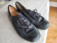 Tap dance shoes