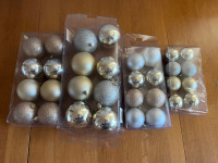 Silver/Gold Christmas Balls/Decorations