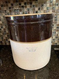 6 gallon Salt glazed vintage crock