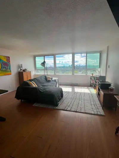 Cession de bail – Grand 3 ½ lumineux au Samuel-Holland (Ste-Foy). Disponible dès le 1er novembre 202...