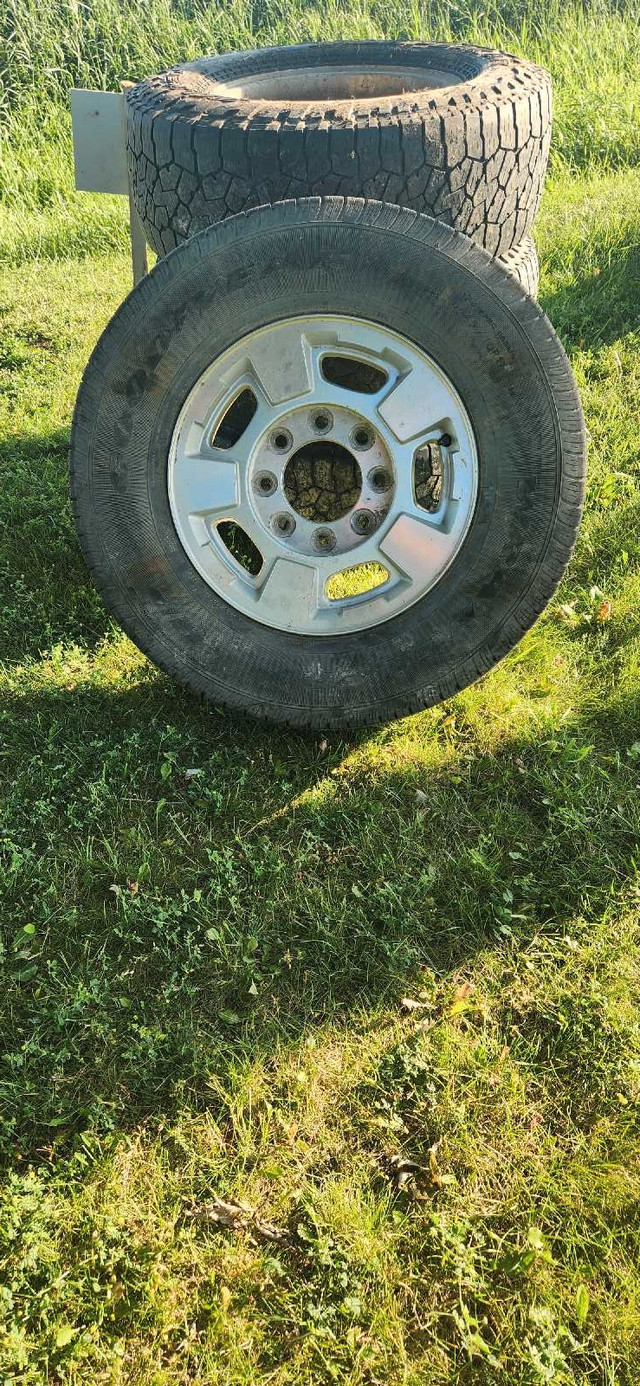 Chevy duramax wheels in Tires & Rims in Stratford - Image 2