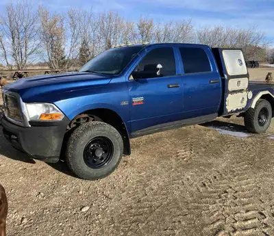 2010 dodge 5.7liter hemi welding truck. Custom all aluminum deck with a removable steel cabinet/slip...