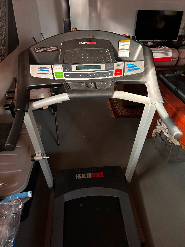 Health Rider H20T treadmill in Exercise Equipment in Peterborough - Image 2