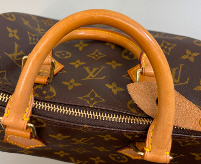 Vintage Louise Vuitton Speedy 25 in Women's - Bags & Wallets in City of Toronto - Image 3