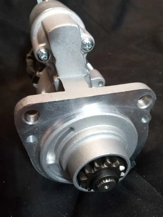 New Starter 1994-00 Ford Powerstroke F250 F350 F450 E Series Van in Engine & Engine Parts in London - Image 4